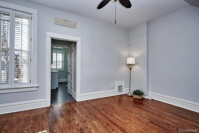 Dining room or additional Living Room - 918 E 16th Ave