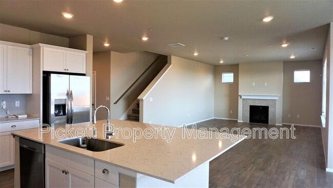 Building Photo - 1122 Baker Hts Lp