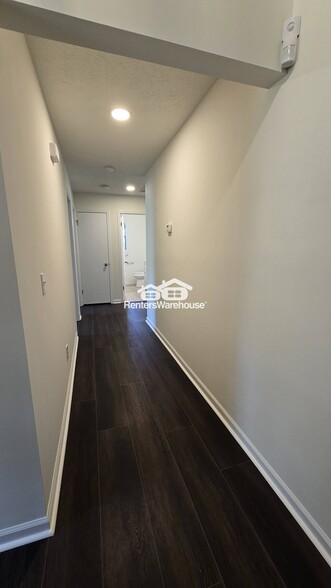 Building Photo - 5229 Rockbridge Dr