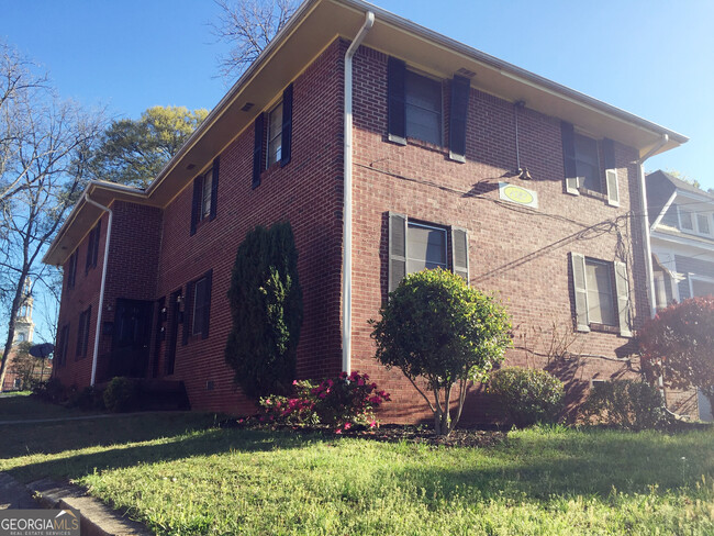 Primary Photo - 1037 Oglethorpe Ave SW