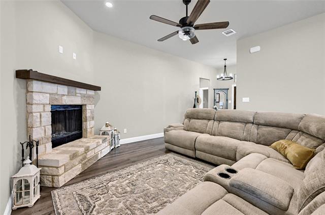 Building Photo - 4817 Enclave Dr