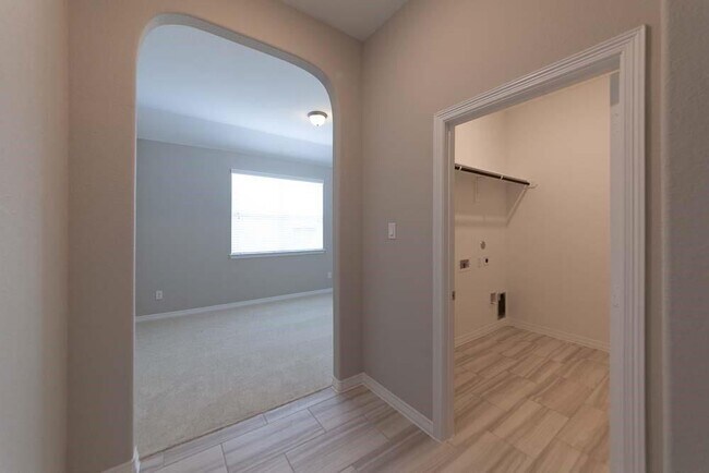 Building Photo - 22138 Grand Mist Dr