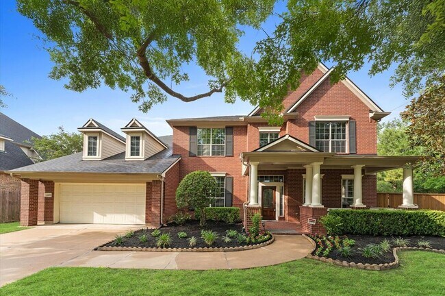 Primary Photo - 16606 Chalmette Park St
