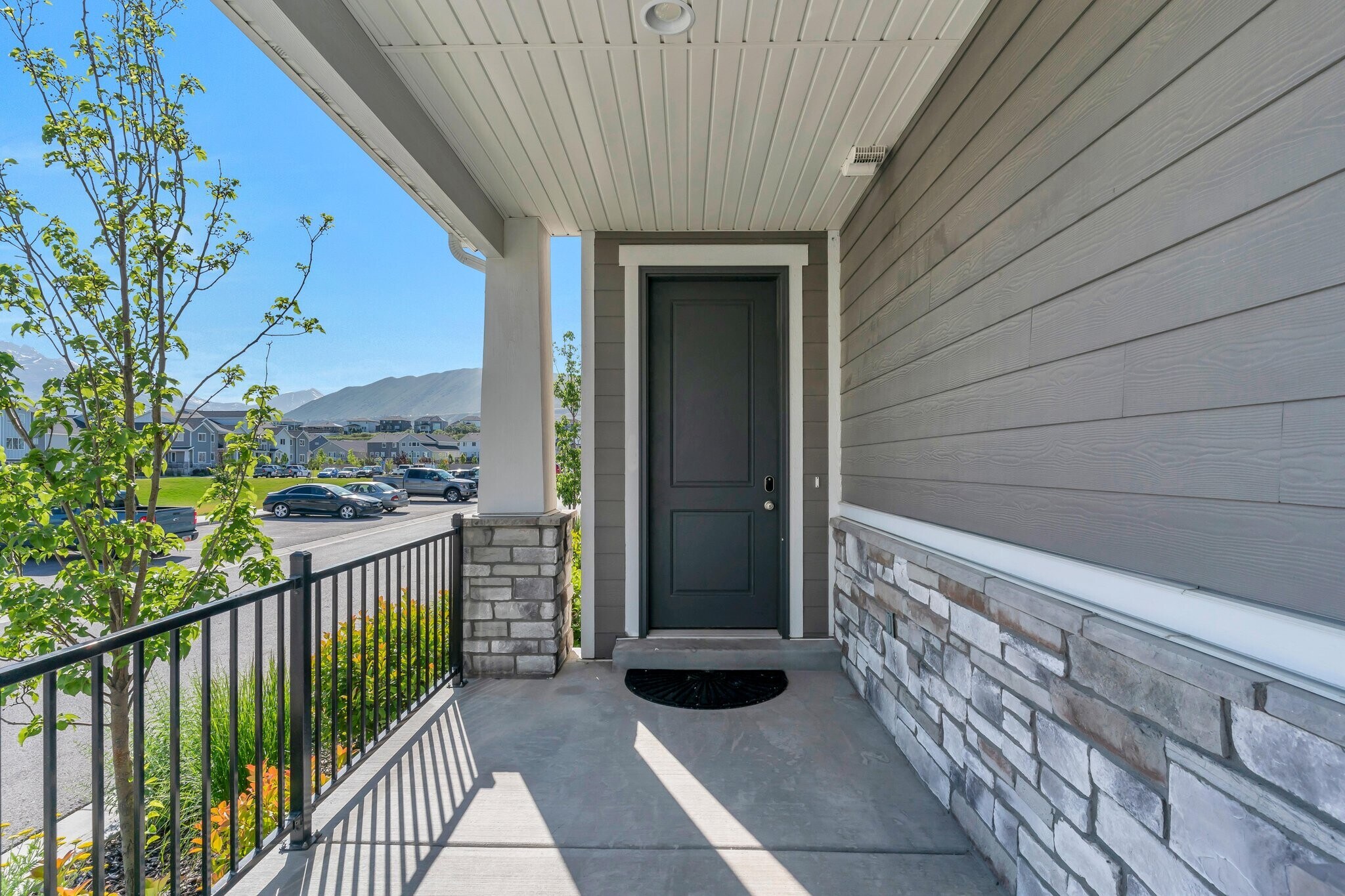 Building Photo - 15167 S Wild Horse Wy