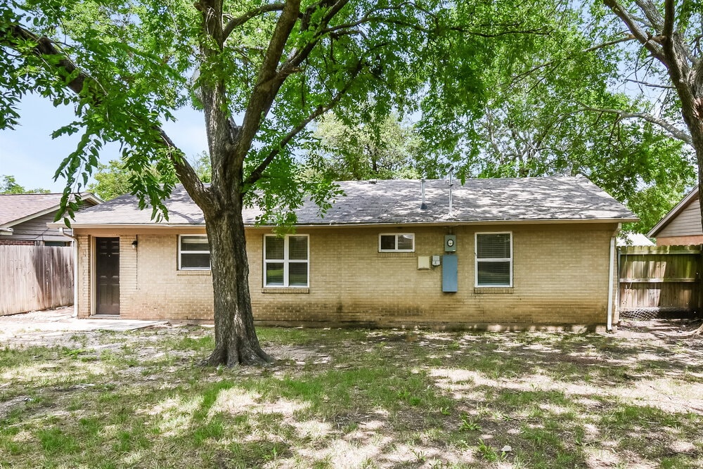 Building Photo - 1513 Delmar Dr