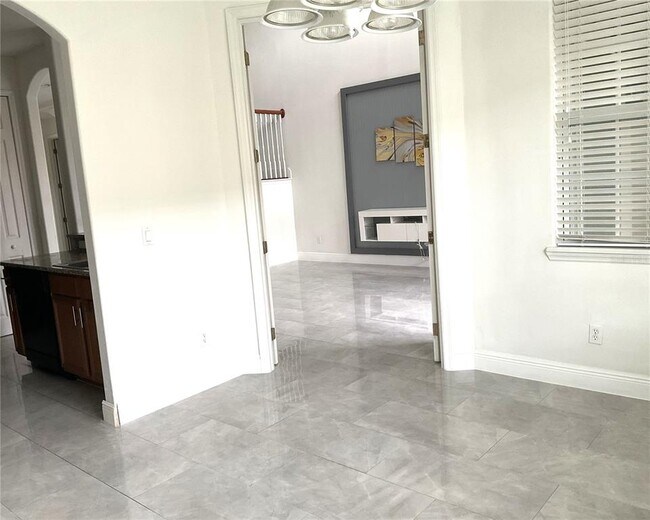 Building Photo - 10134 Willow Grove Ct