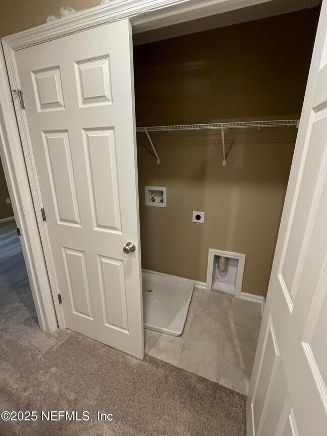 Building Photo - 99 Great Star Ct