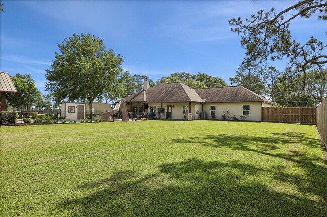 Building Photo - 11354 Nona Dr