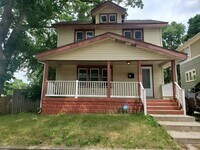 Building Photo - 511 Umatilla St SE