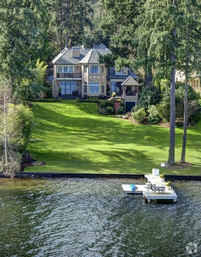 Building Photo - Waterfront Comfort with Timeless Style ava...