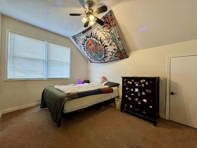 Building Photo - 50% Off First Month! Spacious 3BR Townhome...