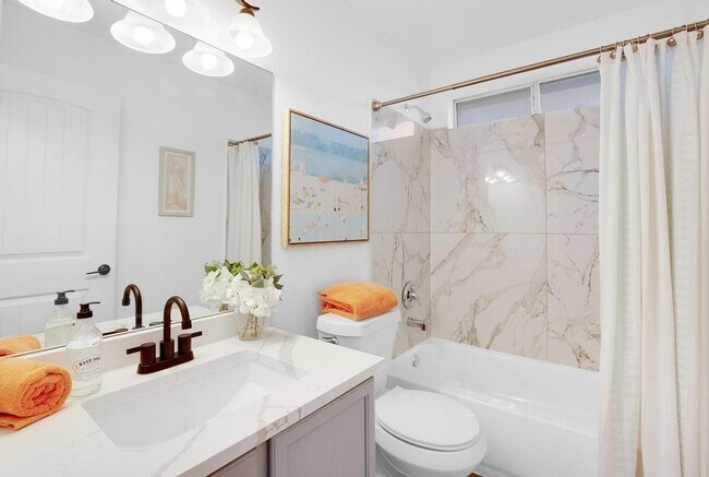 Building Photo - 2203 Lexfield Ln