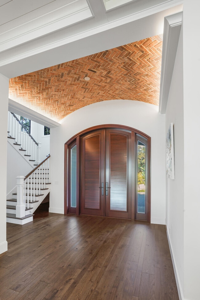 Building Photo - 19471 Harbor Rd S