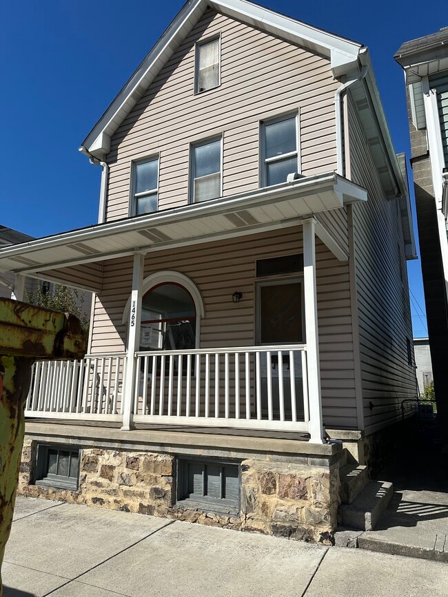 Building Photo - 1465 Pennsylvania Ave