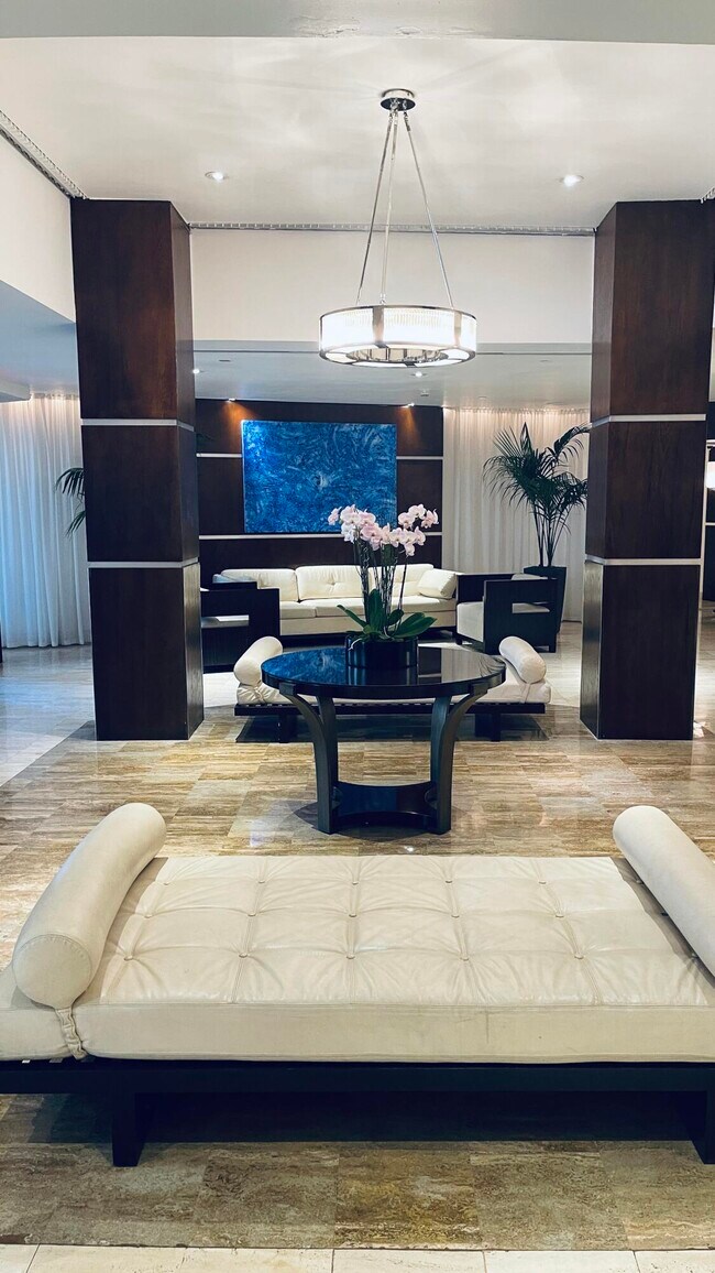 Building Photo - 2451 Brickell Ave