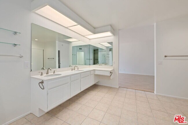 Building Photo - 1631 Michael Ln