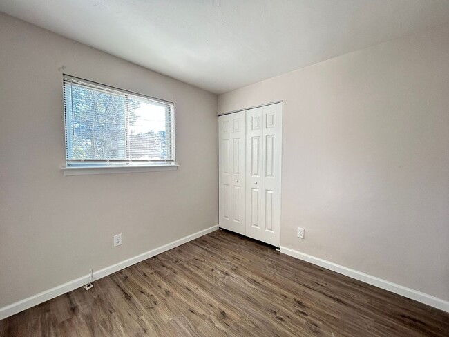 Building Photo - Beautifully Renovated Home – 4th Bedroom O...