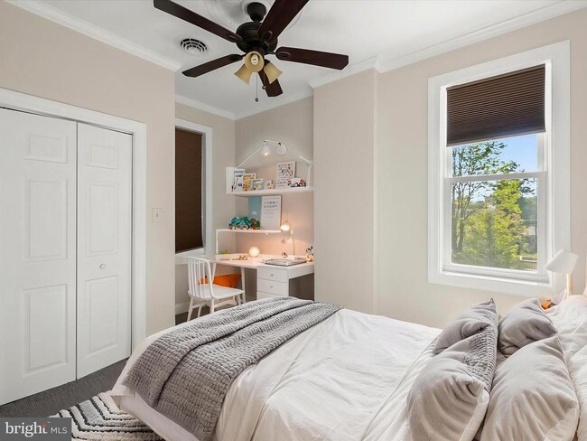 Building Photo - 13 N Allegany St