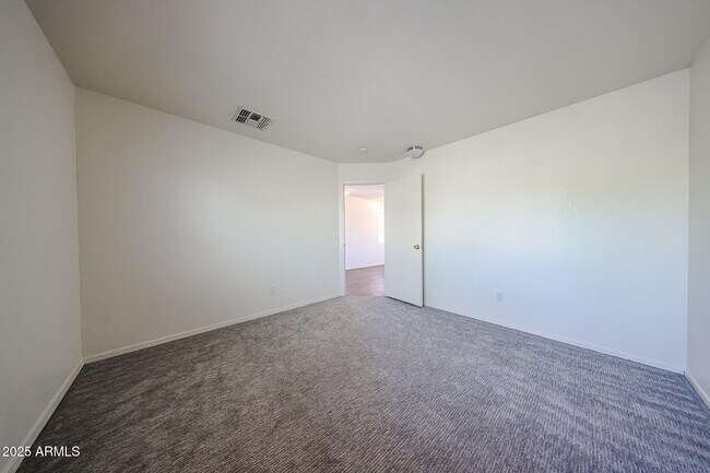 Building Photo - 2428 S 84th Gln