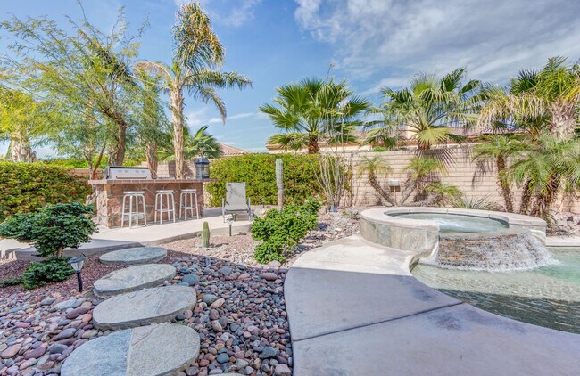 Building Photo - 79942 Julee Ct