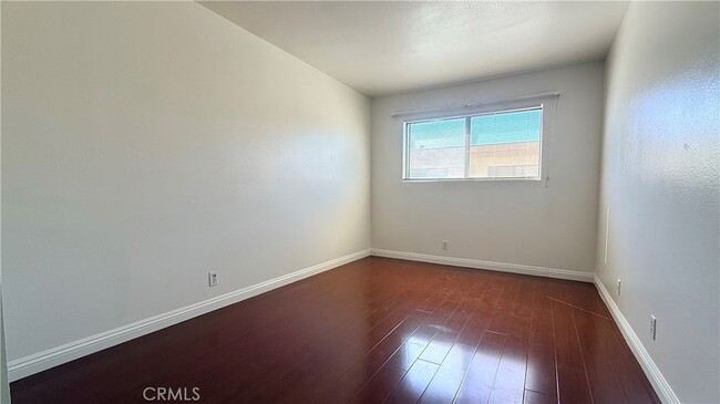 Building Photo - 307 S Mc Pherrin Ave