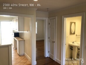 Building Photo - Glover Park Spacious Beautiful One-Bedroom...