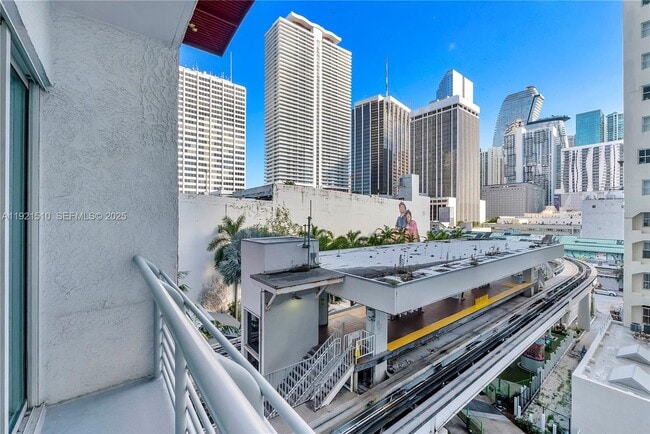 Building Photo - 133 NE 2nd Ave