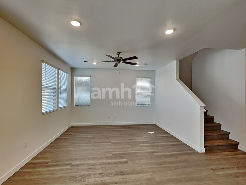 Building Photo - 25612 N 185th Ave