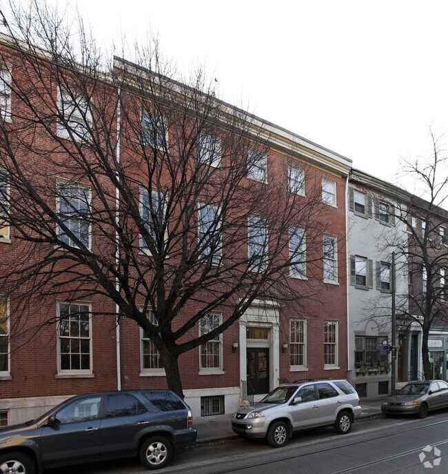 Building Photo - 321-323 S 11th St