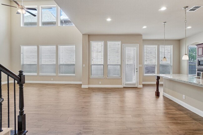 Building Photo - 7305 Rockford Ct