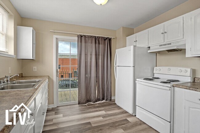 Building Photo - %50 OFF FIRST MONTH'S RENT! 2 Bed, 1 Bath Pet-Friendly Apartments!