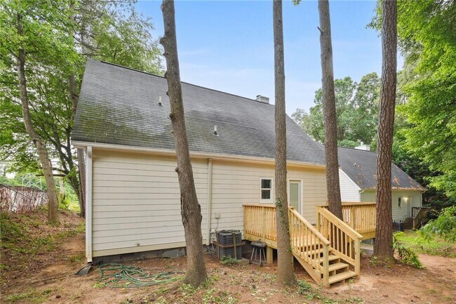 Building Photo - 3131 Washington Rd