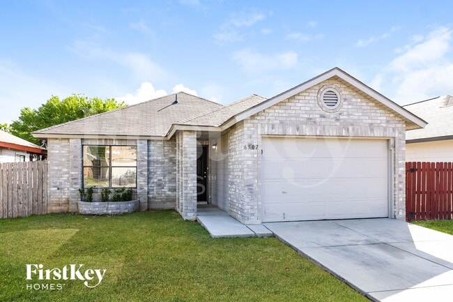 Building Photo - 6907 Saharastone Dr