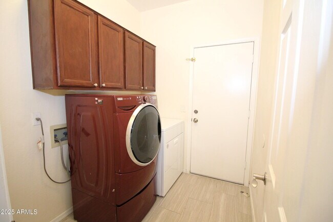 Building Photo - 3552 S Cosmos Dr