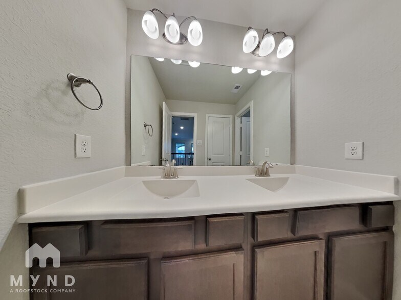 Building Photo - 3434 Stablewood Grove Ln