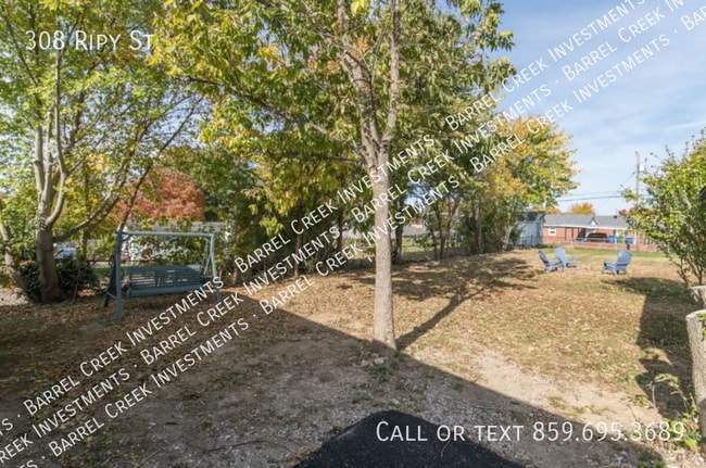 Building Photo - 308 Ripy St