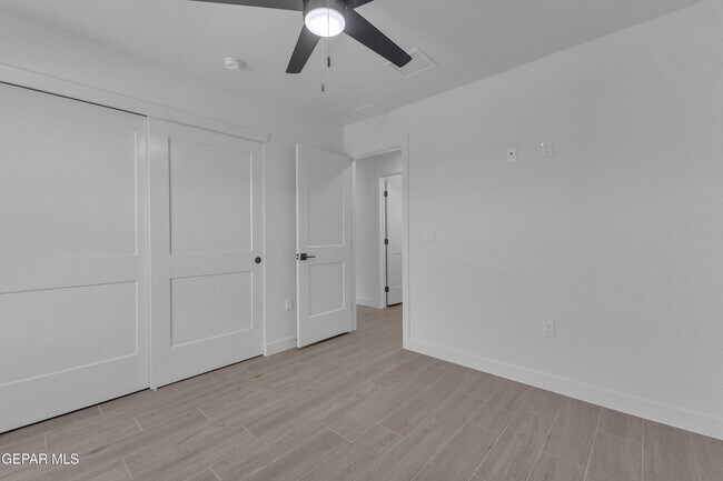 Building Photo - 5981 Ruidoso Downs St