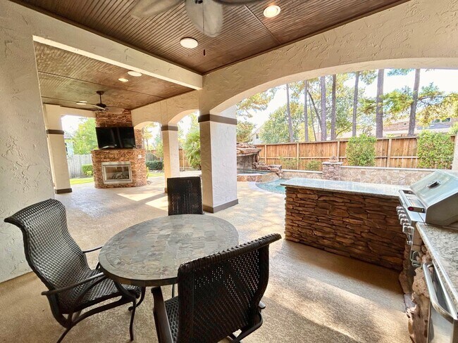 Building Photo - 7511 Raes Creek Dr