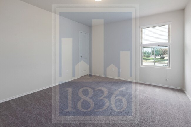 Building Photo - 1040 Chad Lp