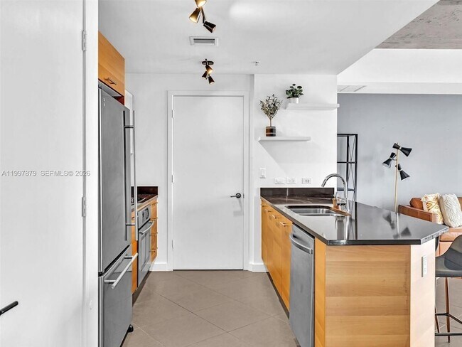 Building Photo - 3301 NE 1st Ave