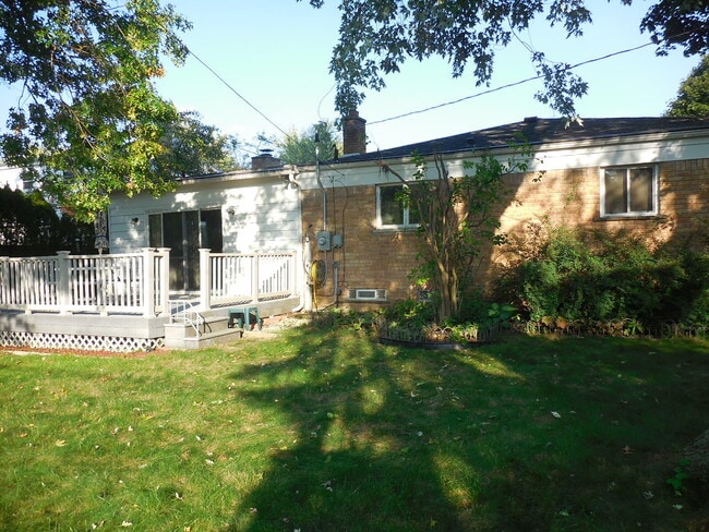 Building Photo - 2716 Hawks Ave