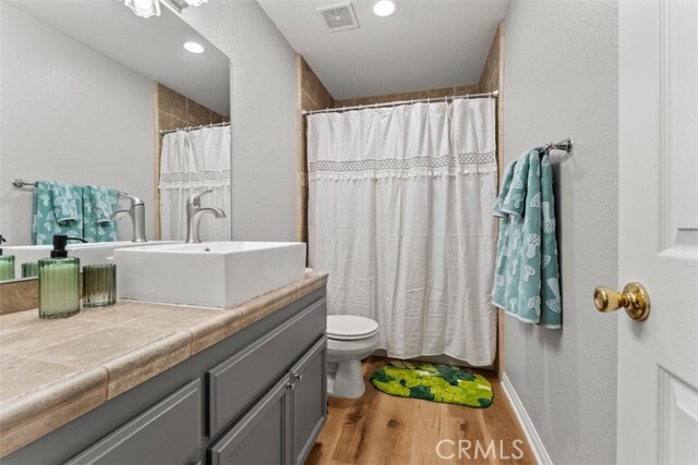 Building Photo - 60205 Latham Trail