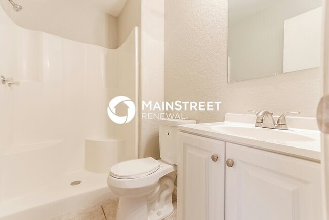 Building Photo - 3 Bedroom Pet-Friendly Home in PLANT CITY,...