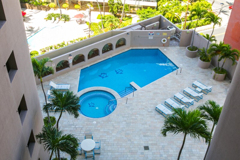 Building Photo - 1910 Ala Moana Blvd