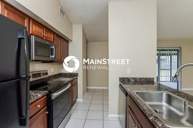 Building Photo - 3 Bedroom Pet-Friendly Home in PALM BAY, FL with Main Street Renewal