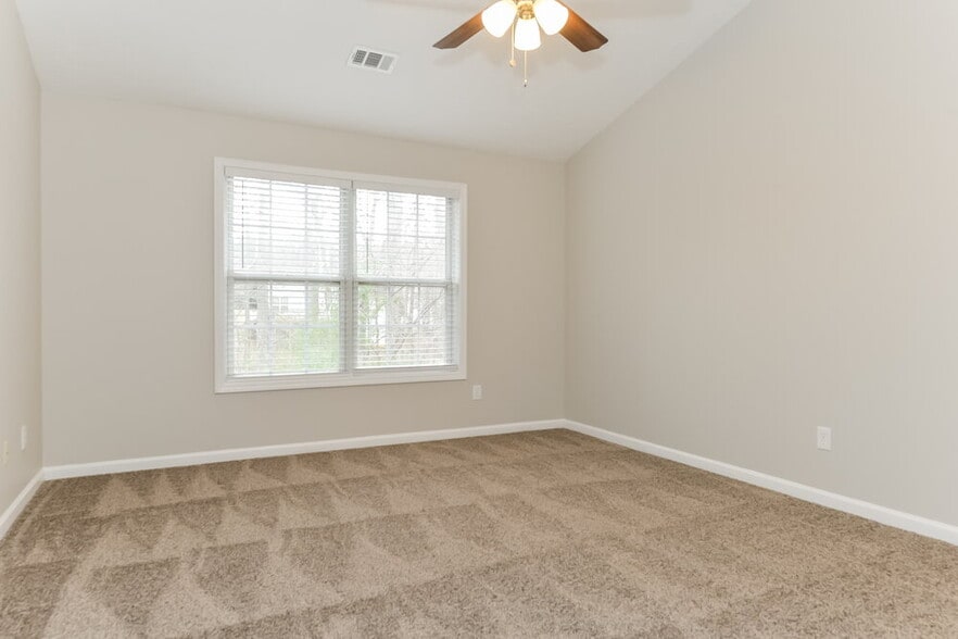 Building Photo - 416 Heathcliff Ct