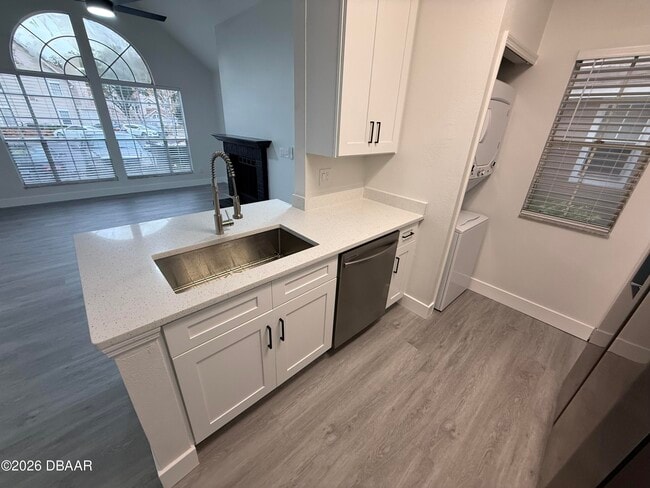 Building Photo - 615 Richland Ct