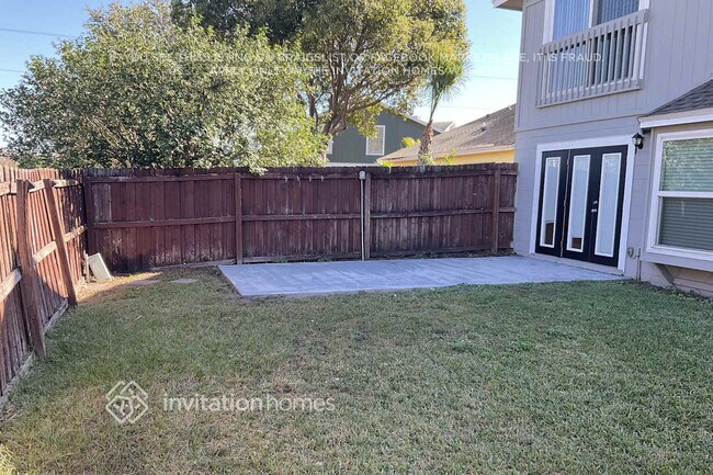 Building Photo - 1157 Chambord Ct