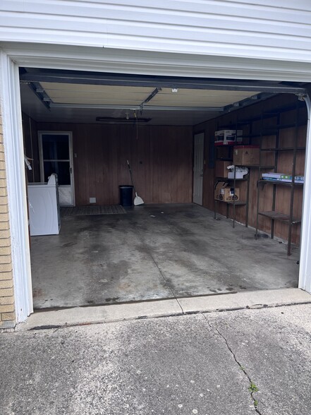 Building Photo - 1699 Edgewood Dr