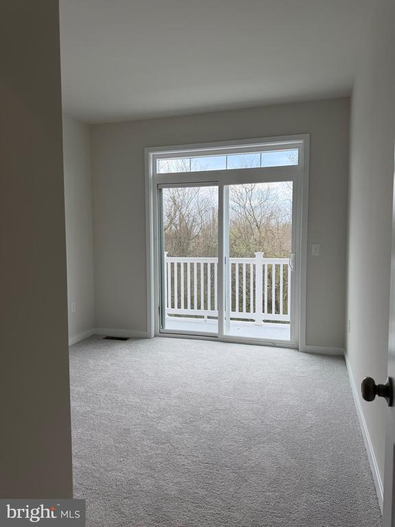 Building Photo - 777 Platinum Dr